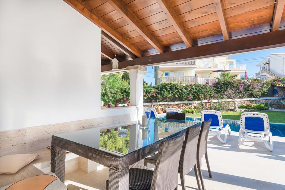 Patio, Day, View (from property/room), Balcony/Terrace, Living room, Seating area, Dining area