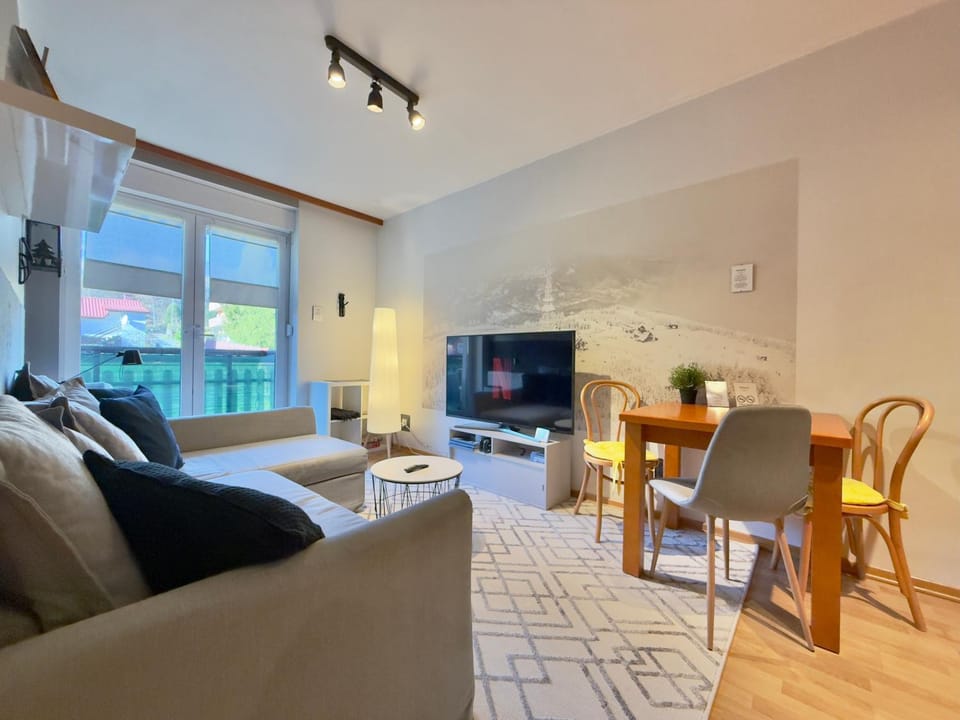Property building, Living room, Breakfast
