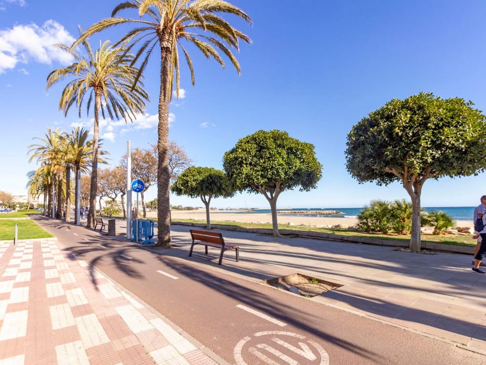 Neighbourhood, Beach, Street view