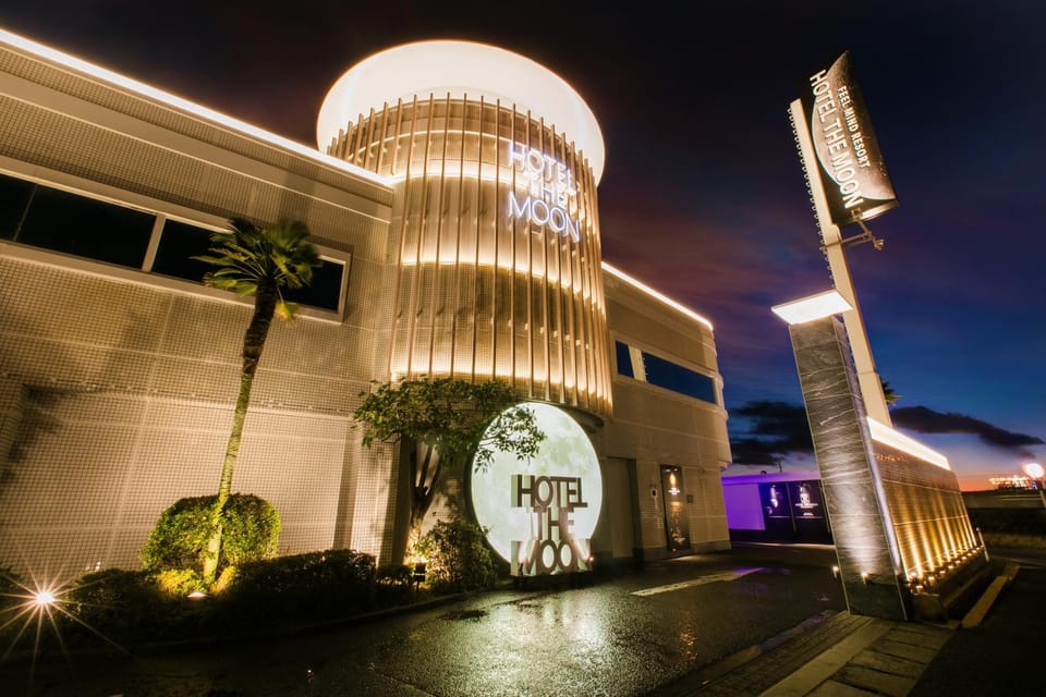 Hotel The Moon -Adult Only- Love hotel in Japan
