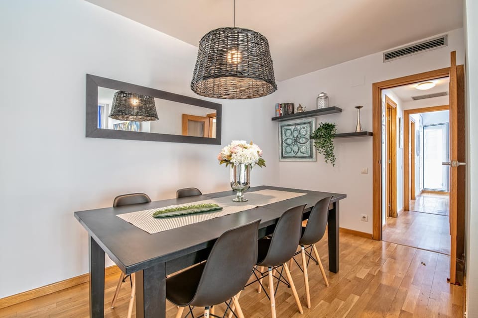 Apartamento lujo& piscina junto Barcelona Centro Apartment in Vallès Occidental