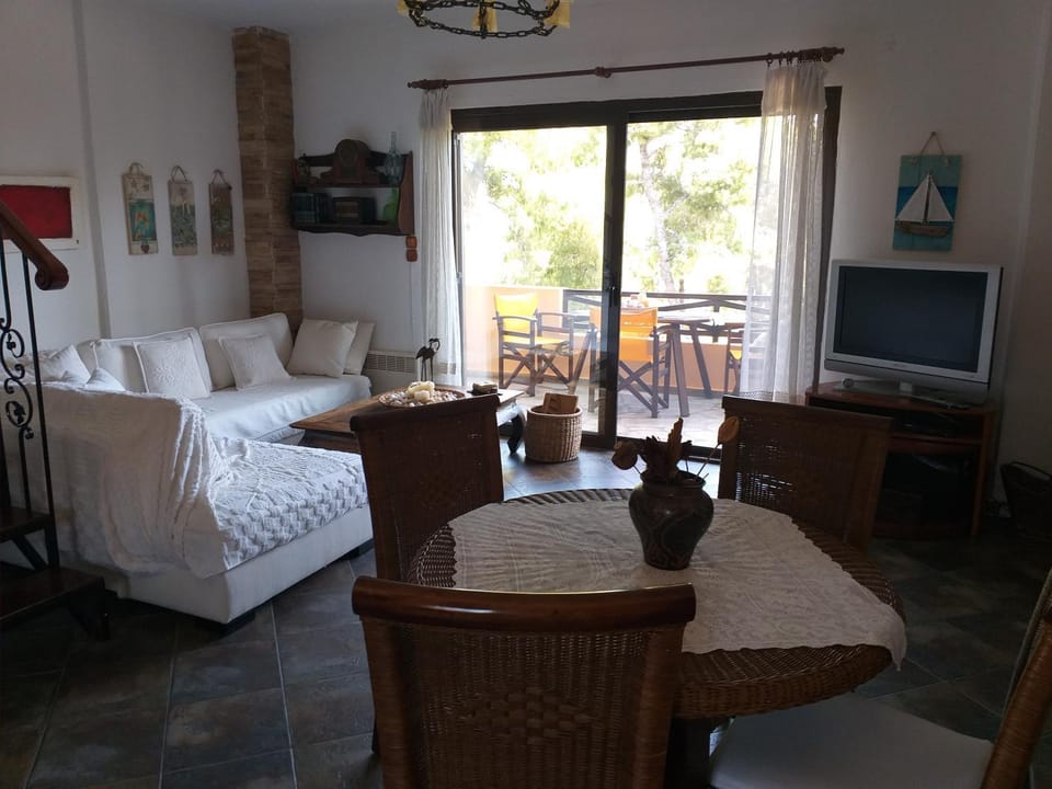 Minthi House in Halkidiki