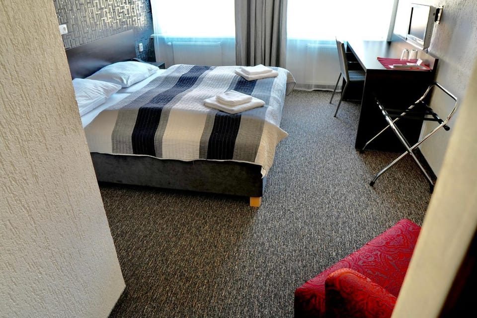 Bed, Photo of the whole room