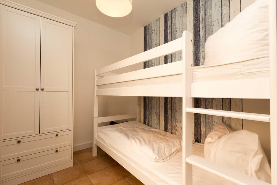 Bed, Photo of the whole room, Bedroom, bunk bed, wardrobe