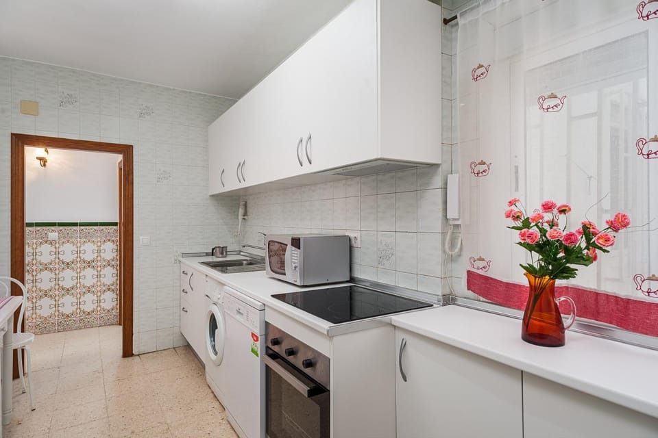 Kitchen or kitchenette, Living room