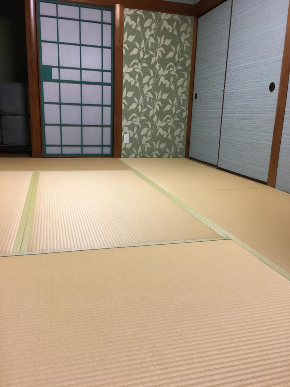 オソレイユ Apartment in Japan