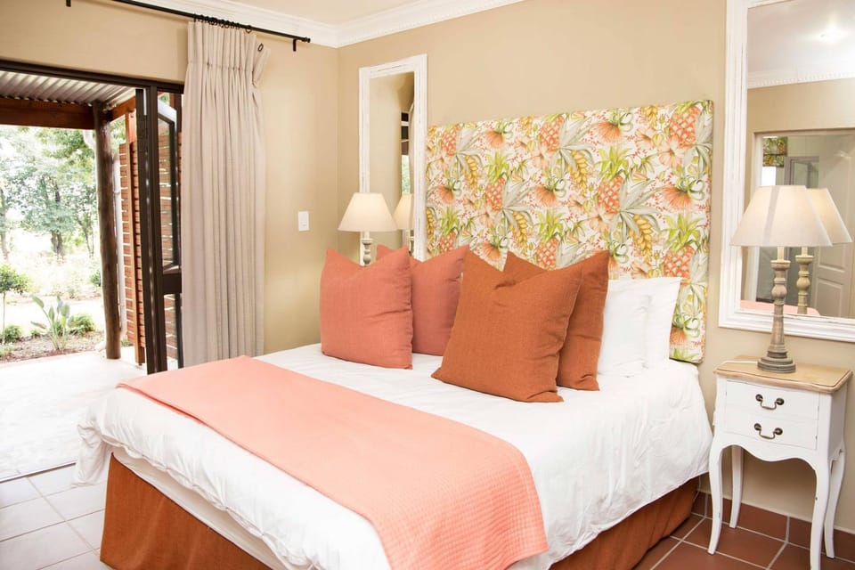 Patio, Bed, Garden, Bedroom, Garden view