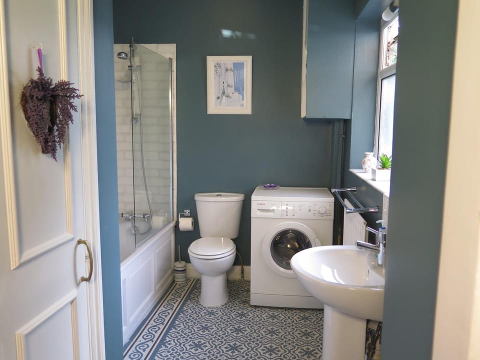 Garden Flat, Ealing Apartment in London Borough of Ealing