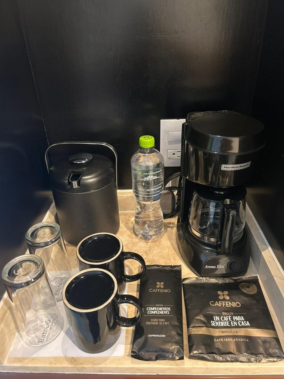 Coffee/tea facilities