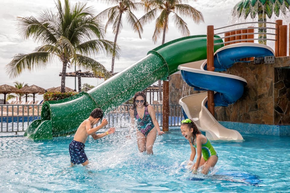 Aqua park, Swimming pool