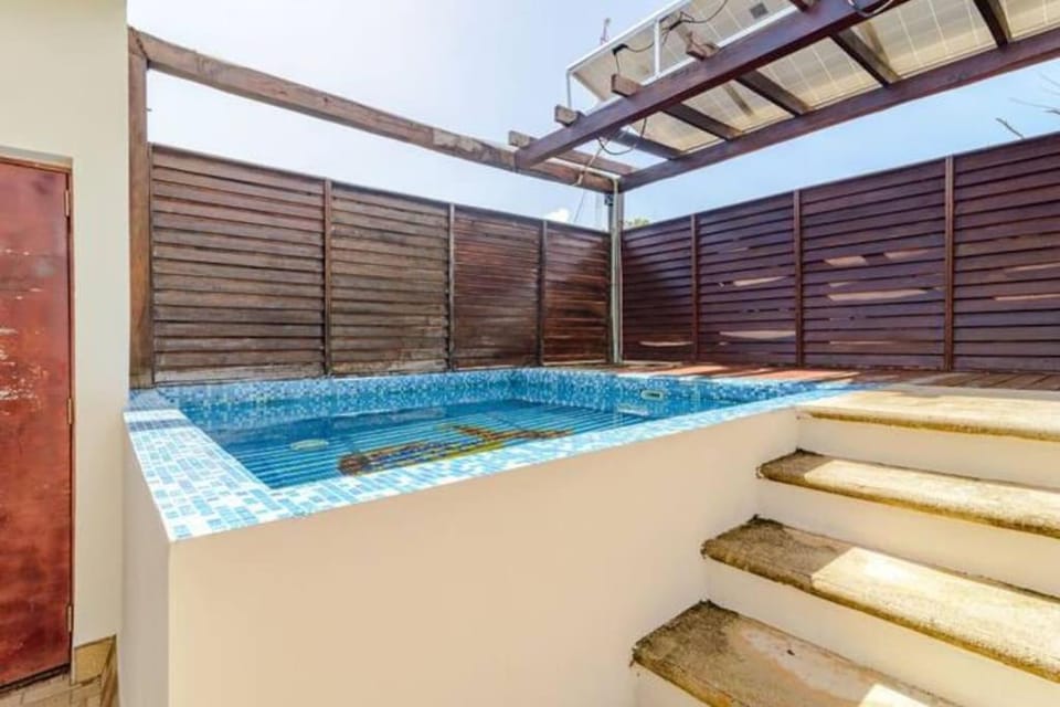 Pool view, Swimming pool, Swimming pool