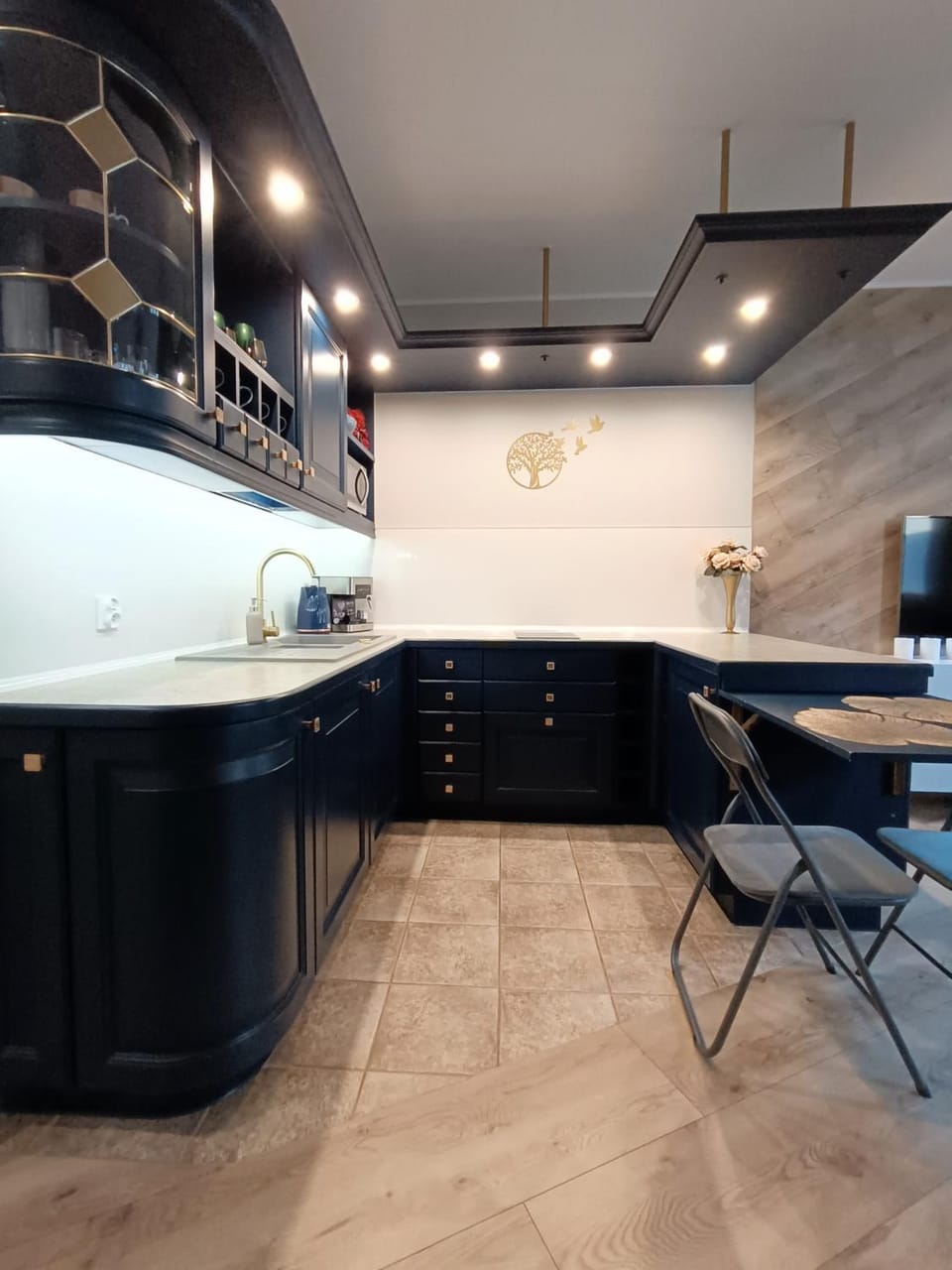 Aster Aparts Sopot, komfortowe studio w centrum - miejsce postojowe w hali garażowej w cenie Apartment in Sopot