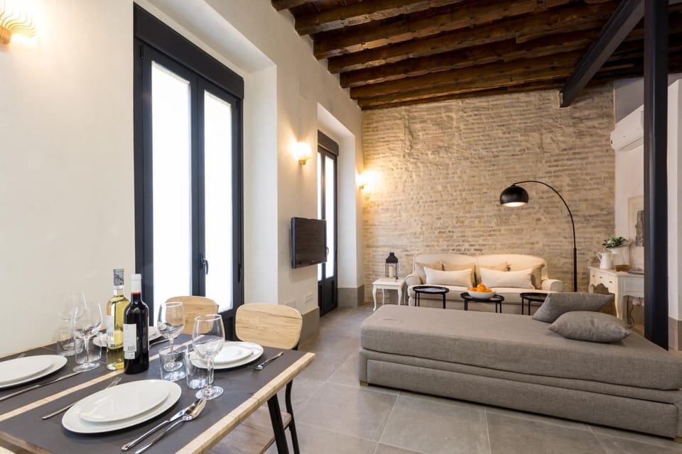 Living room, Seating area, Dining area