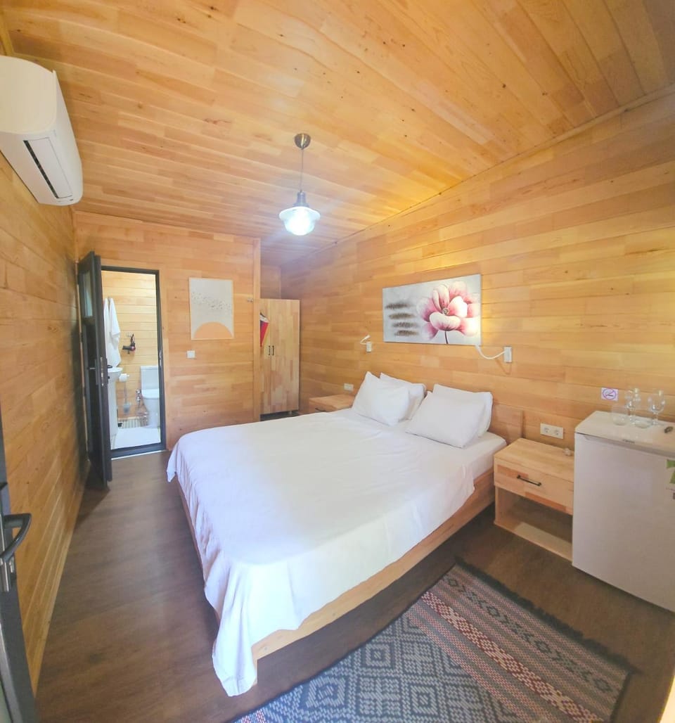 Bed, Photo of the whole room, Bedroom, wardrobe