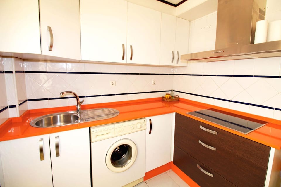 Kitchen or kitchenette, kitchen, kitchen