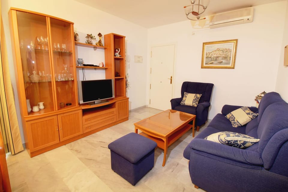 Communal lounge/ TV room, Lounge or bar