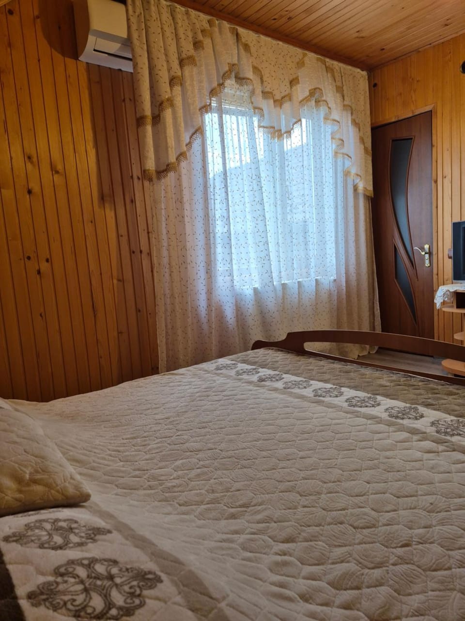 Котедж "Хата Рибака" Bed and Breakfast in Ukraine