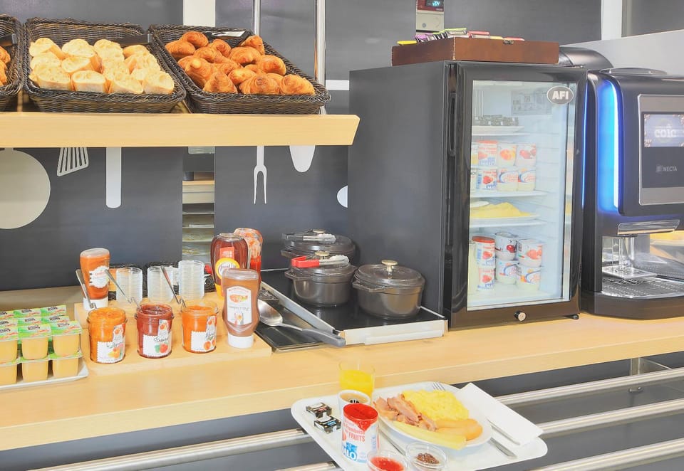 Buffet breakfast
