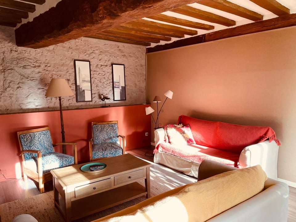 Le Manoir du Perroy Country House in Normandy