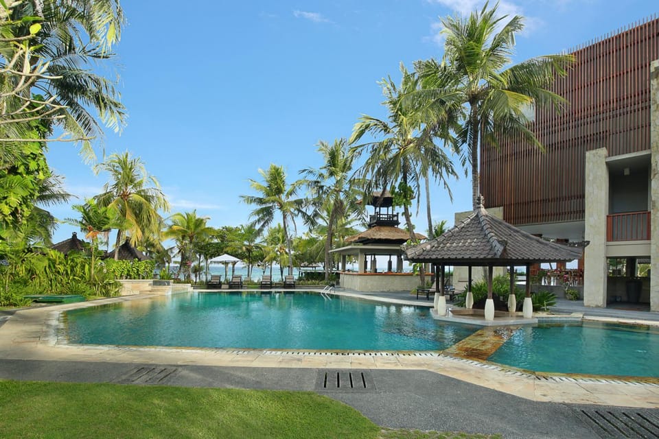 Swimming pool