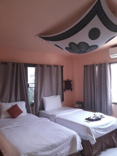 All in 1 Guesthouse Bed and Breakfast in Chiang Mai