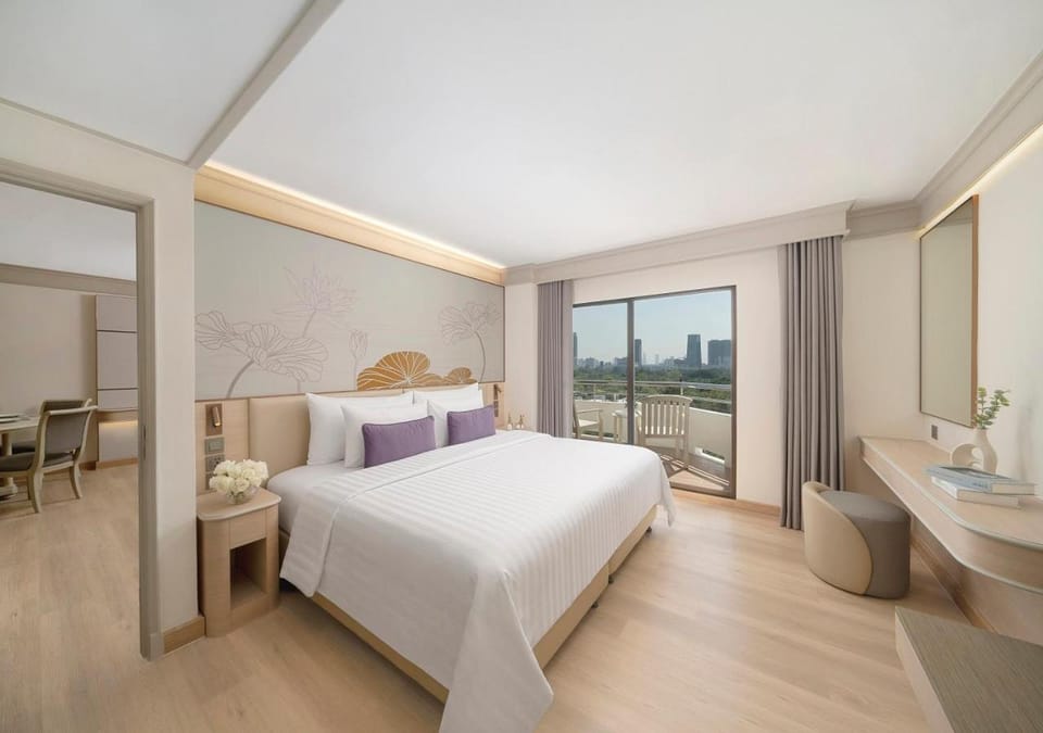 Bed, Balcony/Terrace, Bedroom