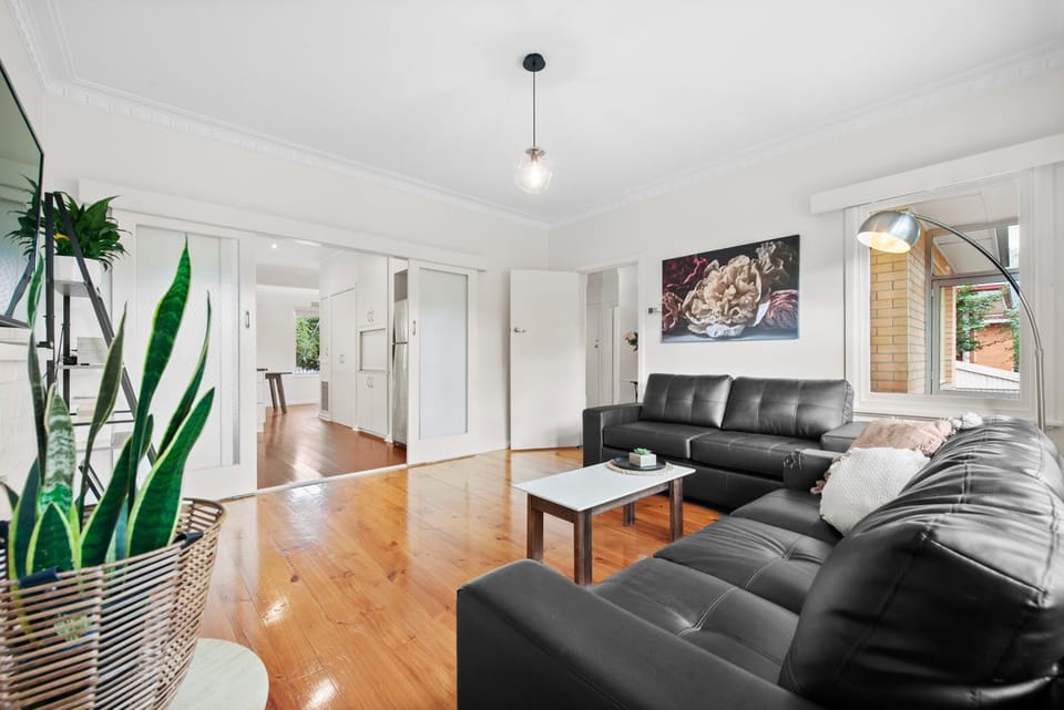 Ballarat Central, Family or Work, Big Yard, Sleeps 6 House in Ballarat