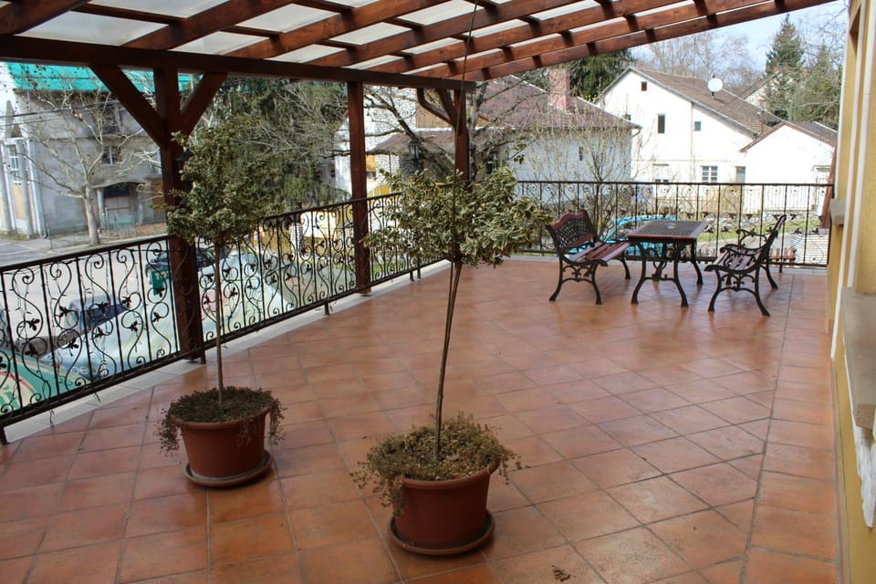 Property building, View (from property/room)