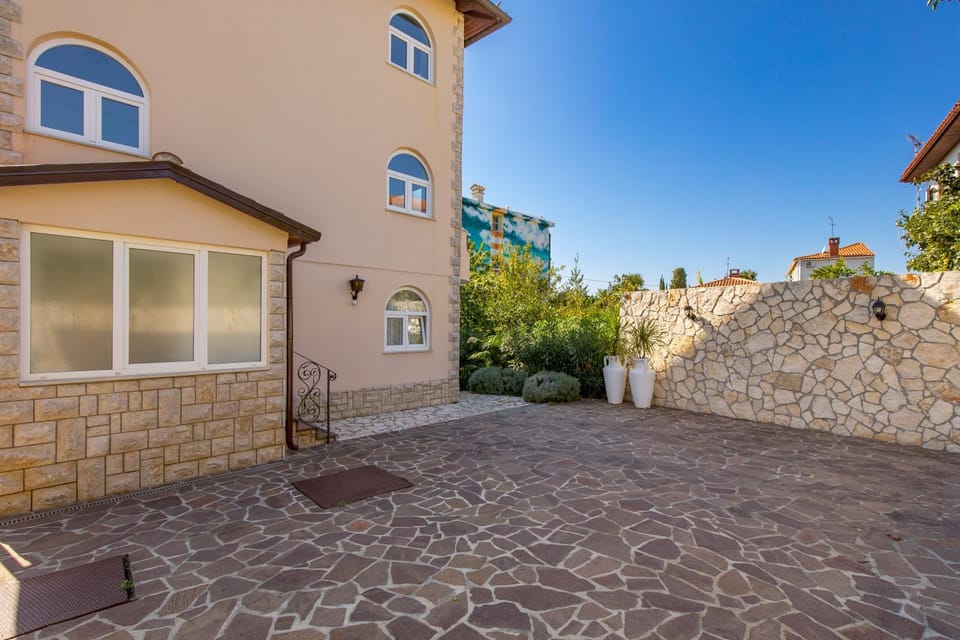 Property building, Parking