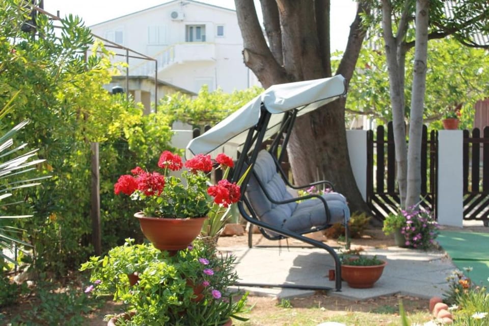Patio, Garden, Garden view
