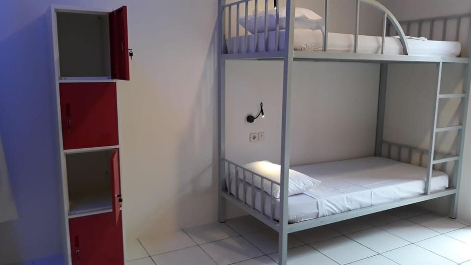 bunk bed
