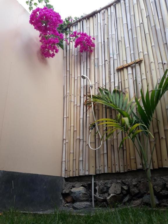 Bujang Lapuk Hostel Hostel in Central Sekotong