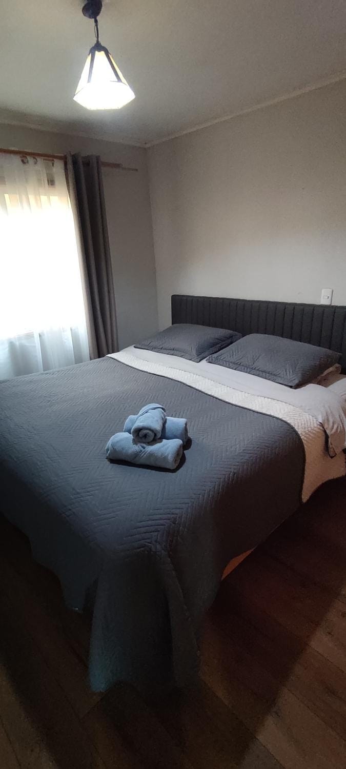 Bed, Photo of the whole room, Bedroom, towels