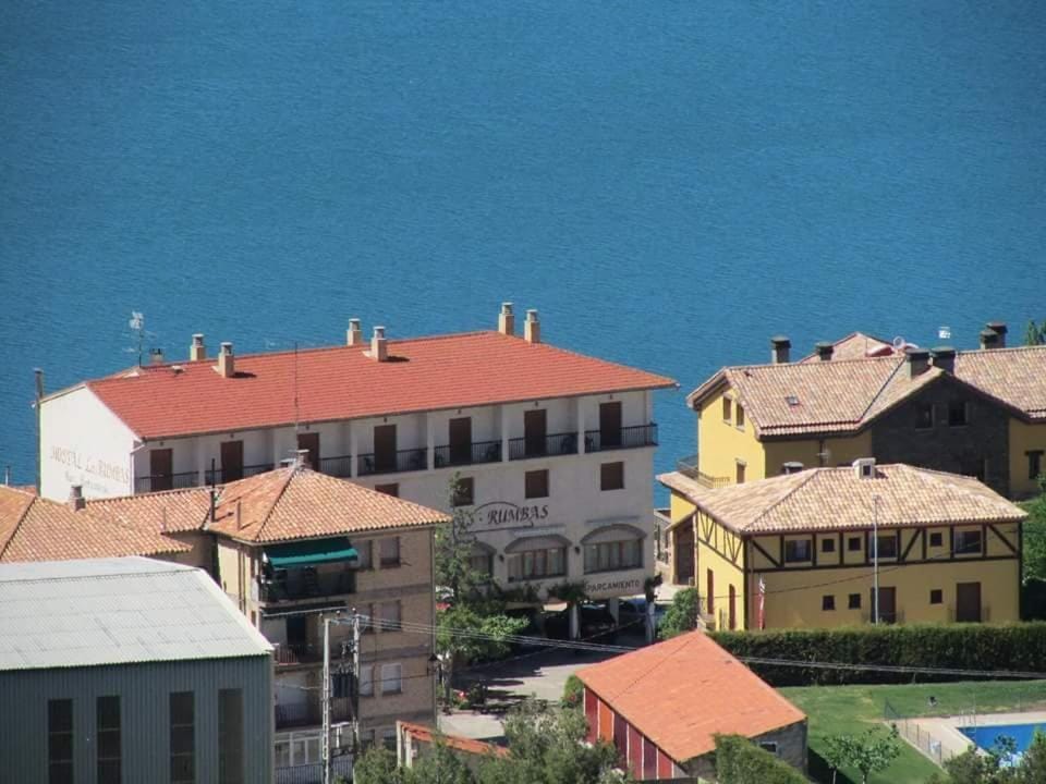 Day, Neighbourhood