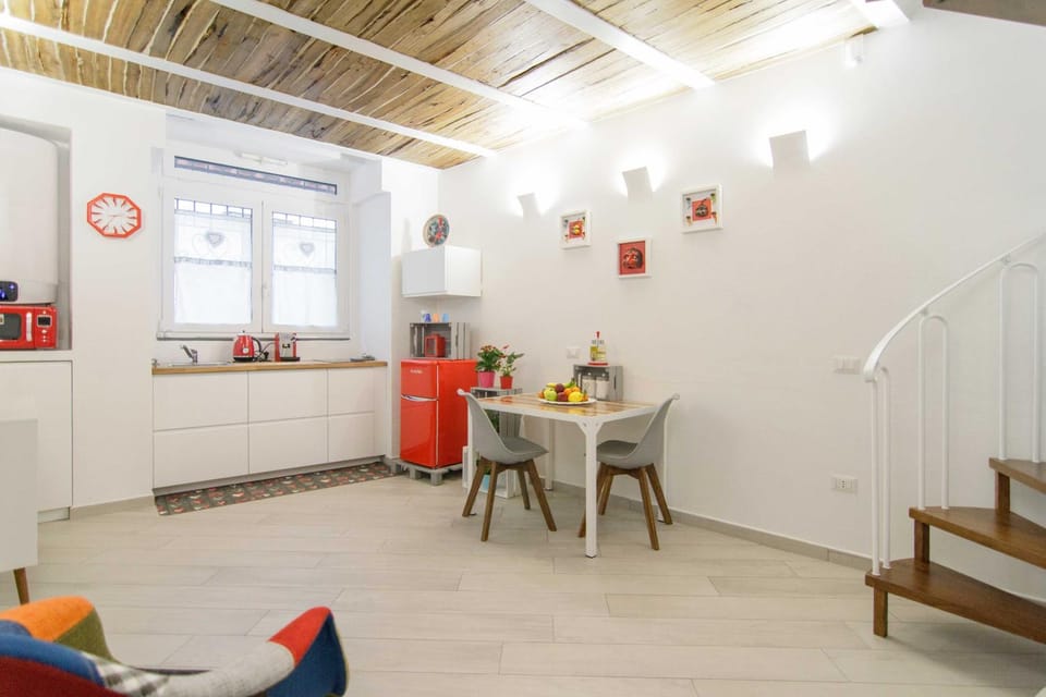 Corno Napoletano free parking for small cars only Apartment in Naples