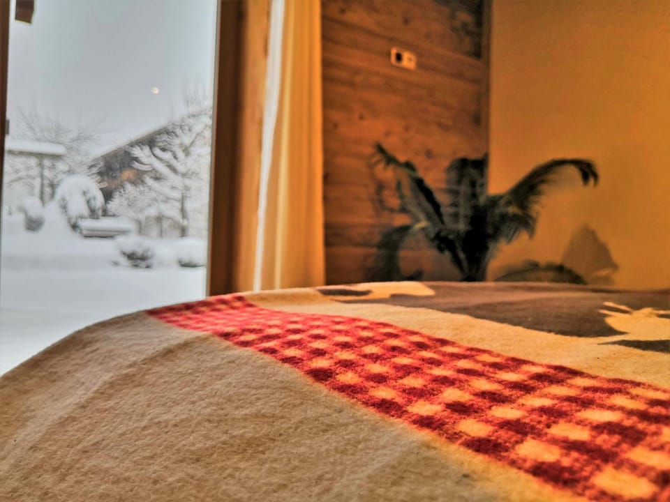 Bed, Decorative detail, Bedroom