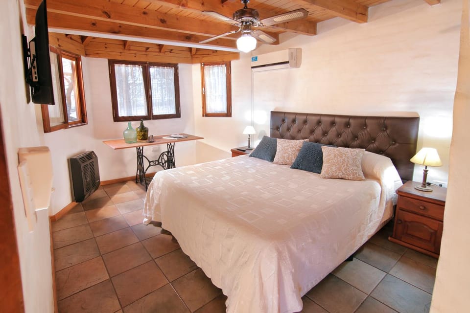 Bed, Other, Photo of the whole room