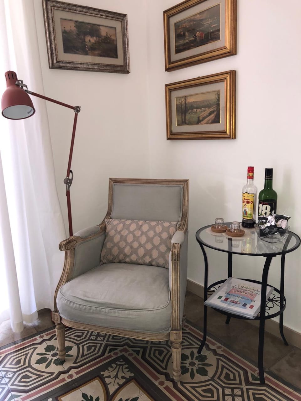 Seating area, Alcoholic drinks