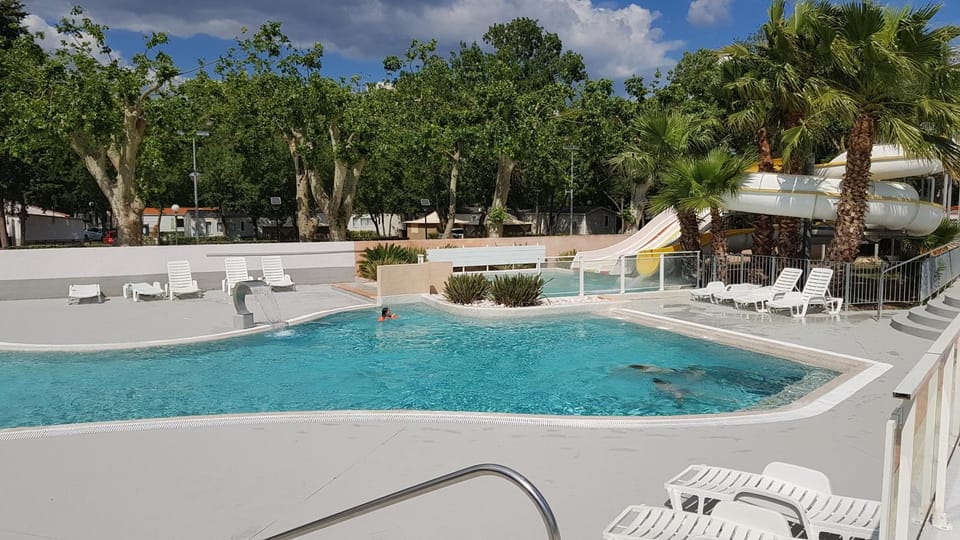 Aqua park, Swimming pool