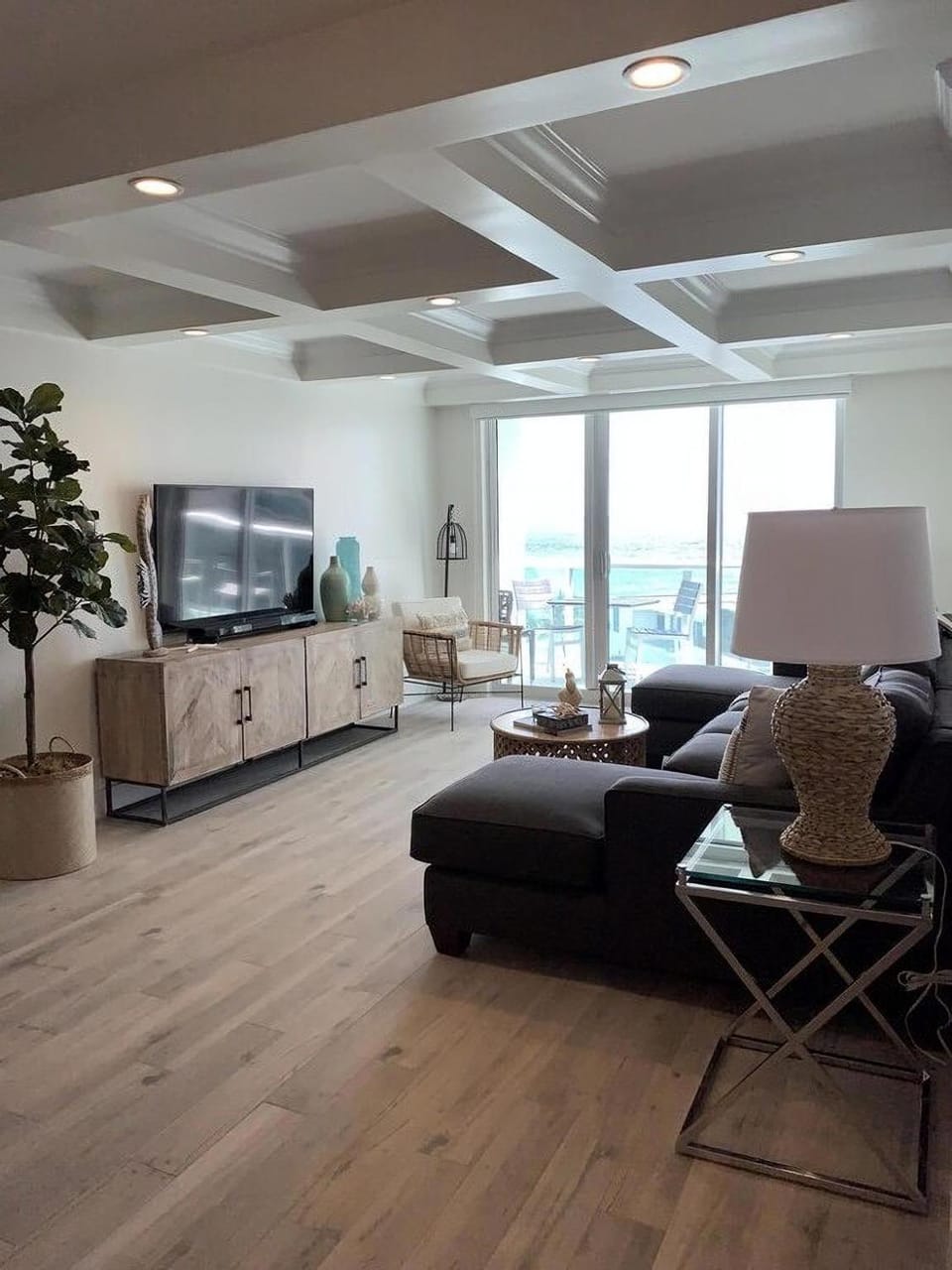 Communal lounge/ TV room, Living room