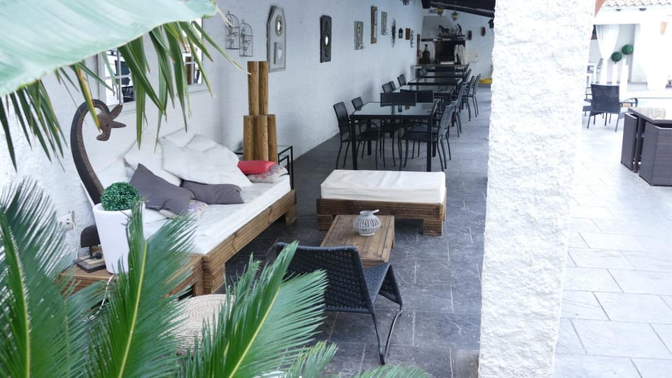 Patio, Restaurant/places to eat, Garden