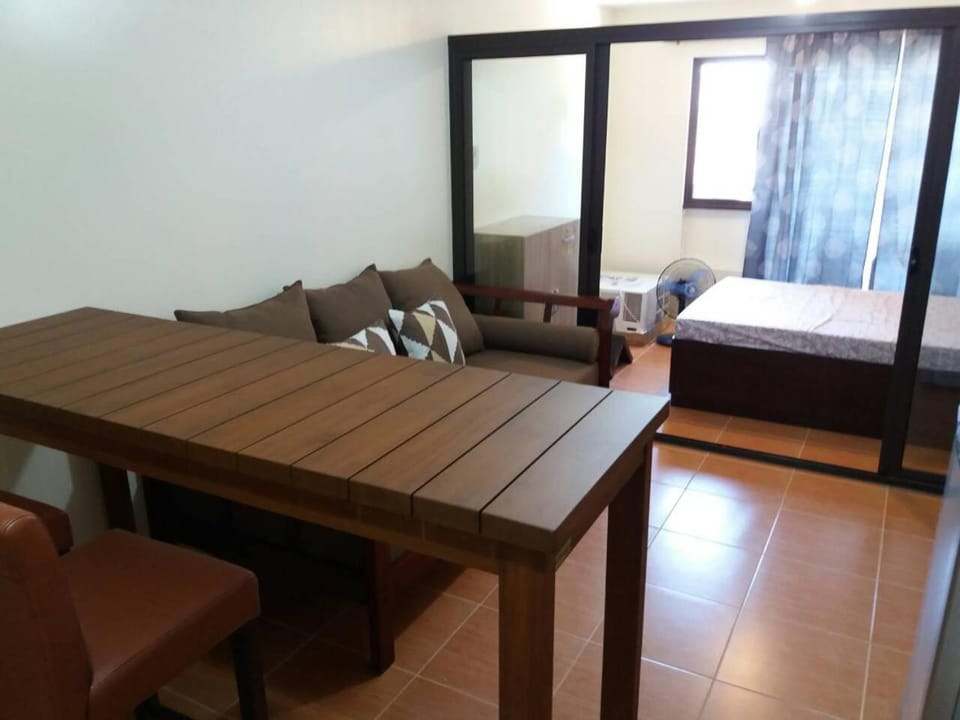 Comfy 1BR Condo Unit in One Oasis CdeO near Limketkai Centrio Apartment in Cagayan de Oro