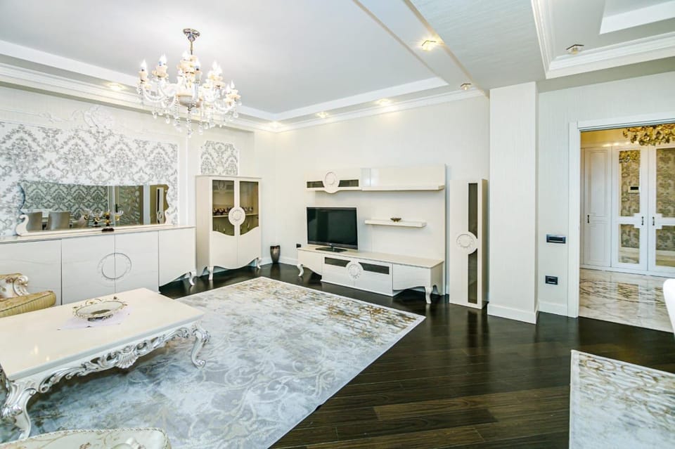 Bed, TV and multimedia, Living room, Bedroom