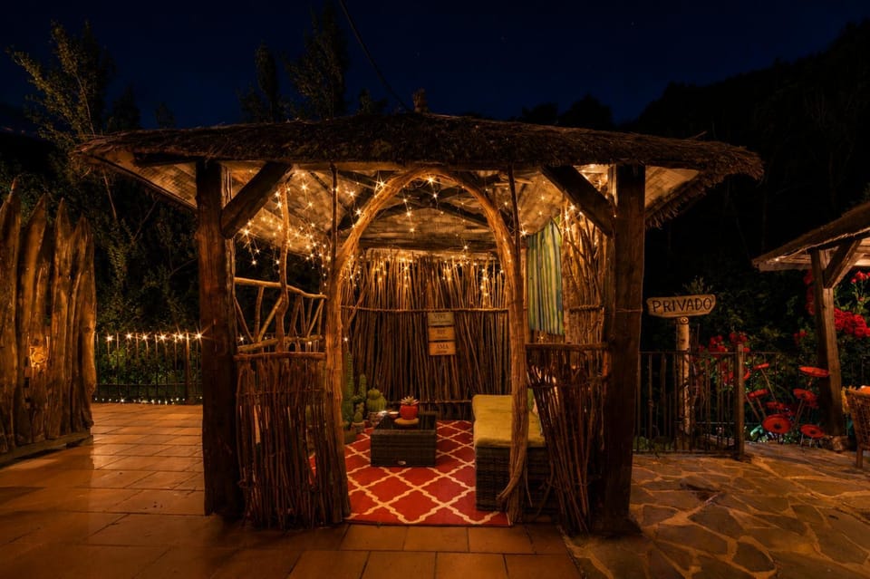 Patio, Night