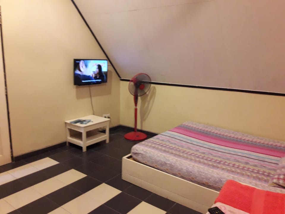 Maznah Guest House Bed and Breakfast in Terengganu, Malaysia