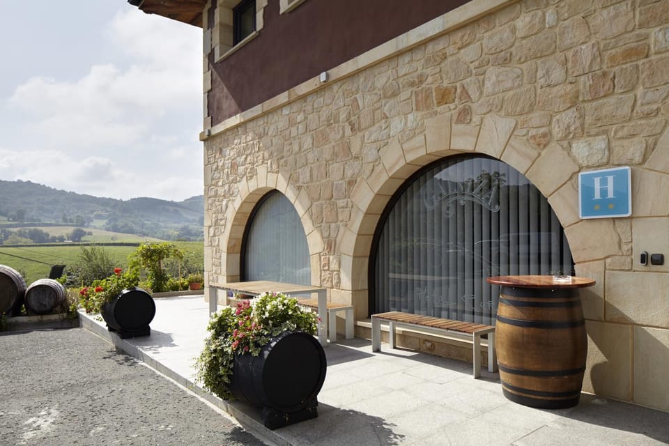 Facade/entrance