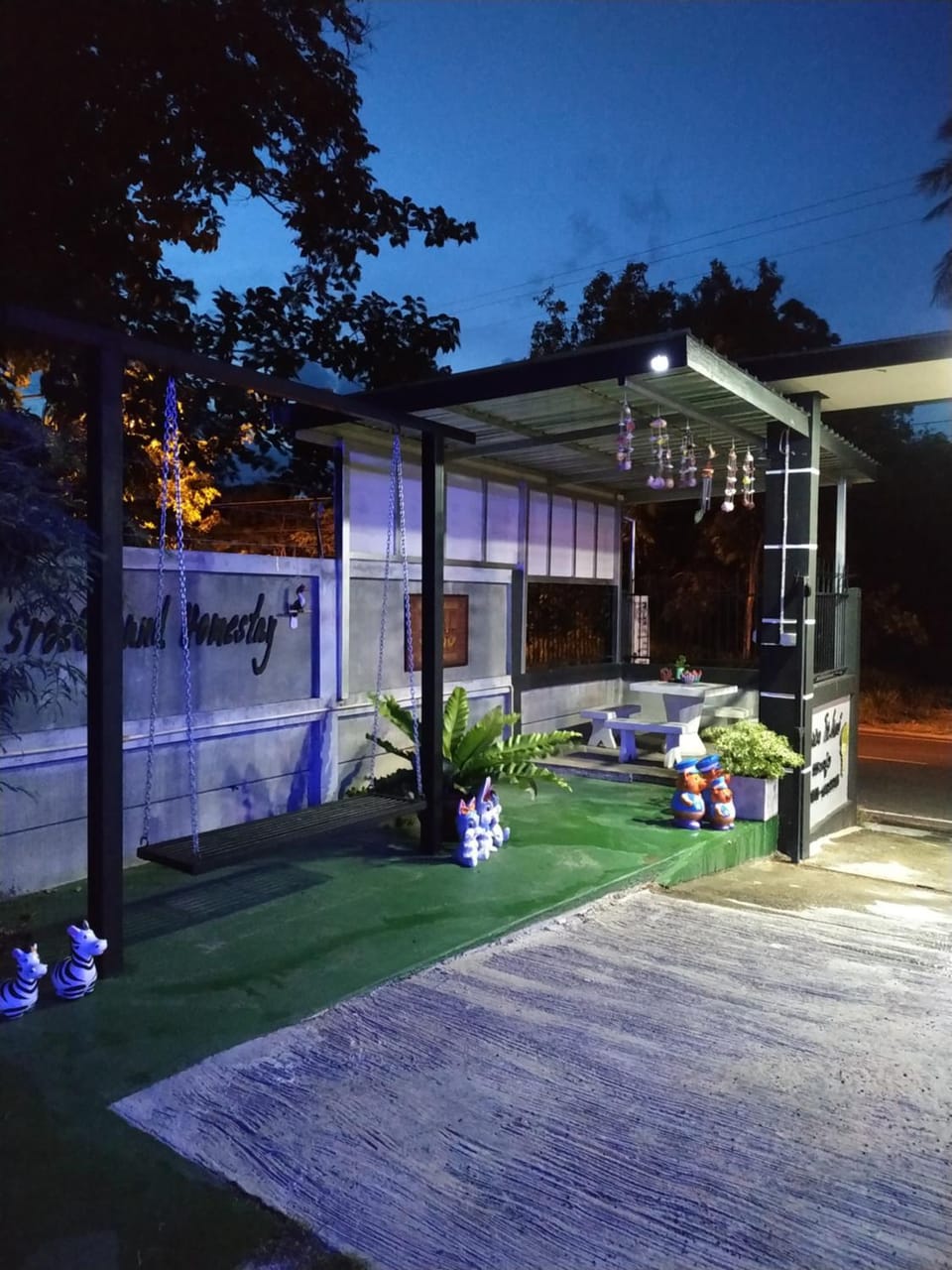 เซราะกราว โฮมสเตย์ Bed and Breakfast in Laos