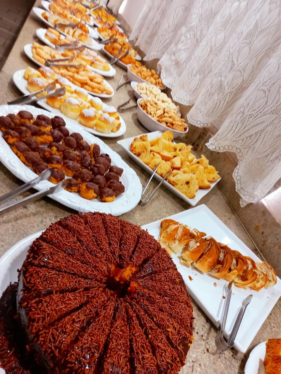 Breakfast, Buffet breakfast