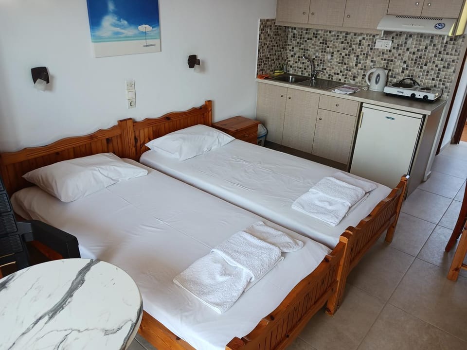 Zefyros Studios Bed and Breakfast in Crete