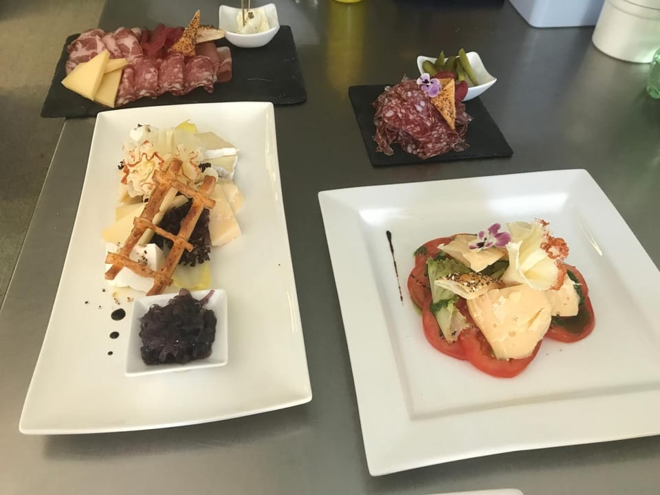 Food and drinks, Food